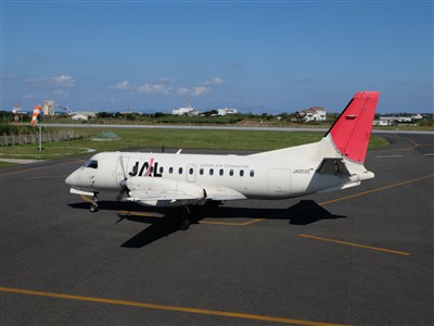 【最終値下げ　JAC saab 340 JA8887J 特別塗装 1/400】 コウノトリ夢ひこうき」特別塗装機 日本エアコミューター (340